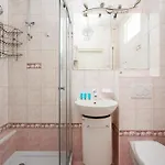 شقة Old Town Comfort By Bookinghost *