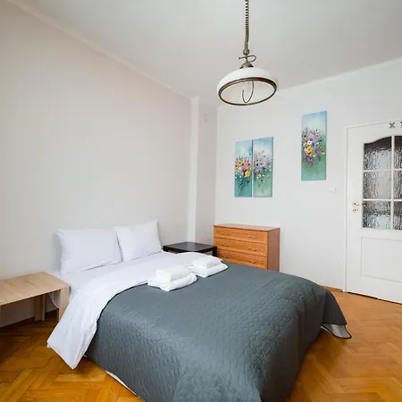 Old Town Comfort By Bookinghost Apartman Varsó