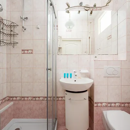 דירה Old Town Comfort By Bookinghost *