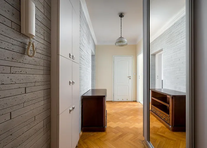 Apartment Old Town Comfort By Bookinghost *